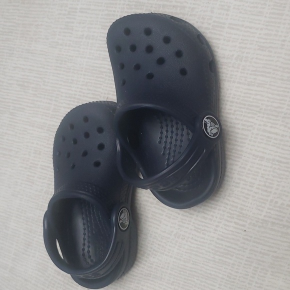 NWOT Crocs Kids Baby Navy Blue 4 - Picture 4 of 6